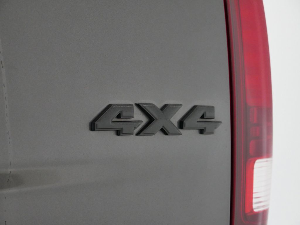Thumbnail: 2021 RAM 1500 Classic - 21