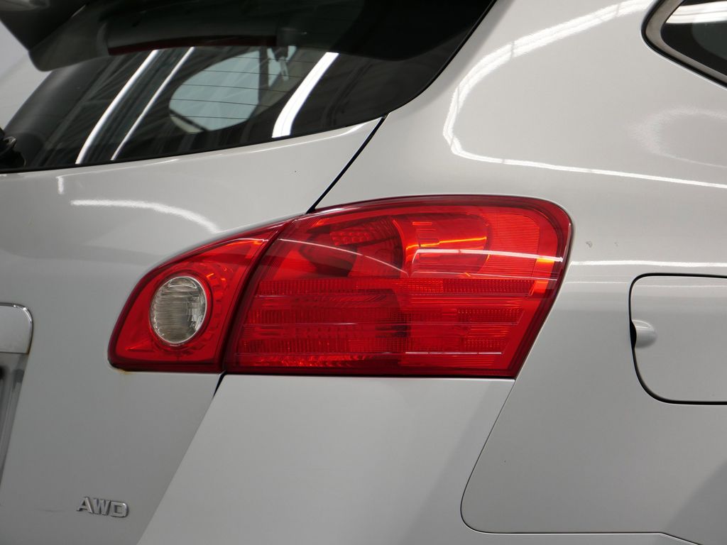 Thumbnail: 2014 Nissan Rogue - 48
