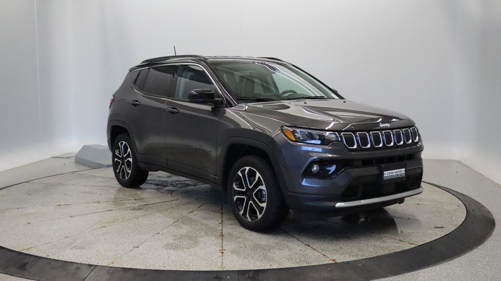 Thumbnail: 2022 Jeep Compass - 9