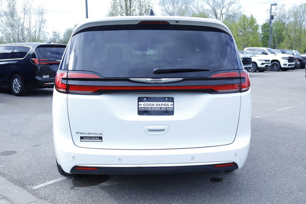 Thumbnail: 2023 Chrysler Pacifica - 1