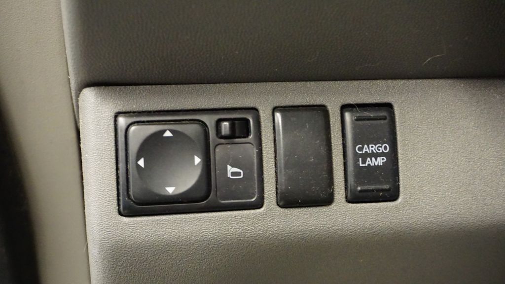 Thumbnail: 2012 Nissan Frontier - 26