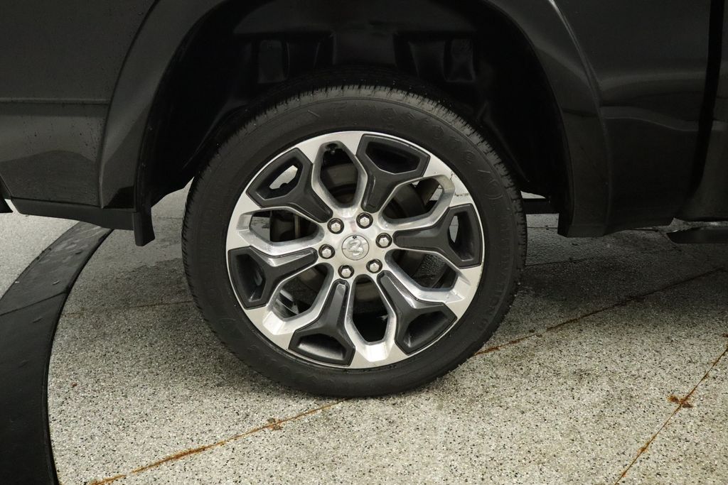 Thumbnail: 2019 RAM 1500 - 17