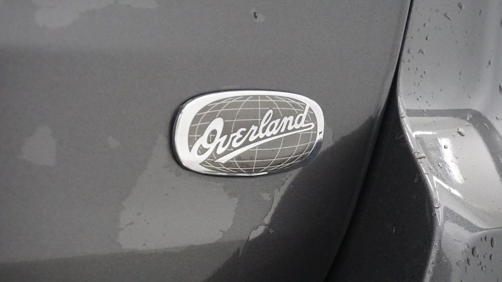 Thumbnail: 2017 Jeep Grand Cherokee - 18