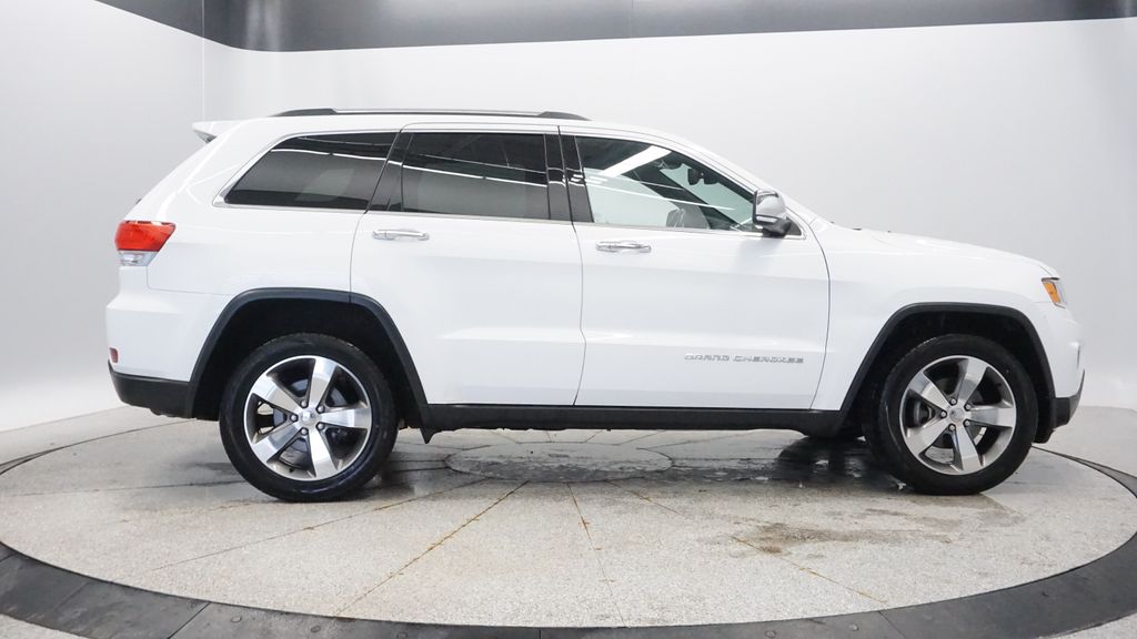 Thumbnail: 2015 Jeep Grand Cherokee - 6