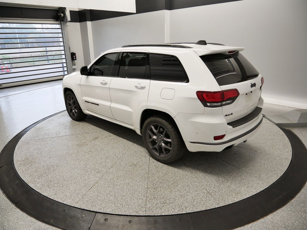 Thumbnail: 2020 Jeep Grand Cherokee - 22