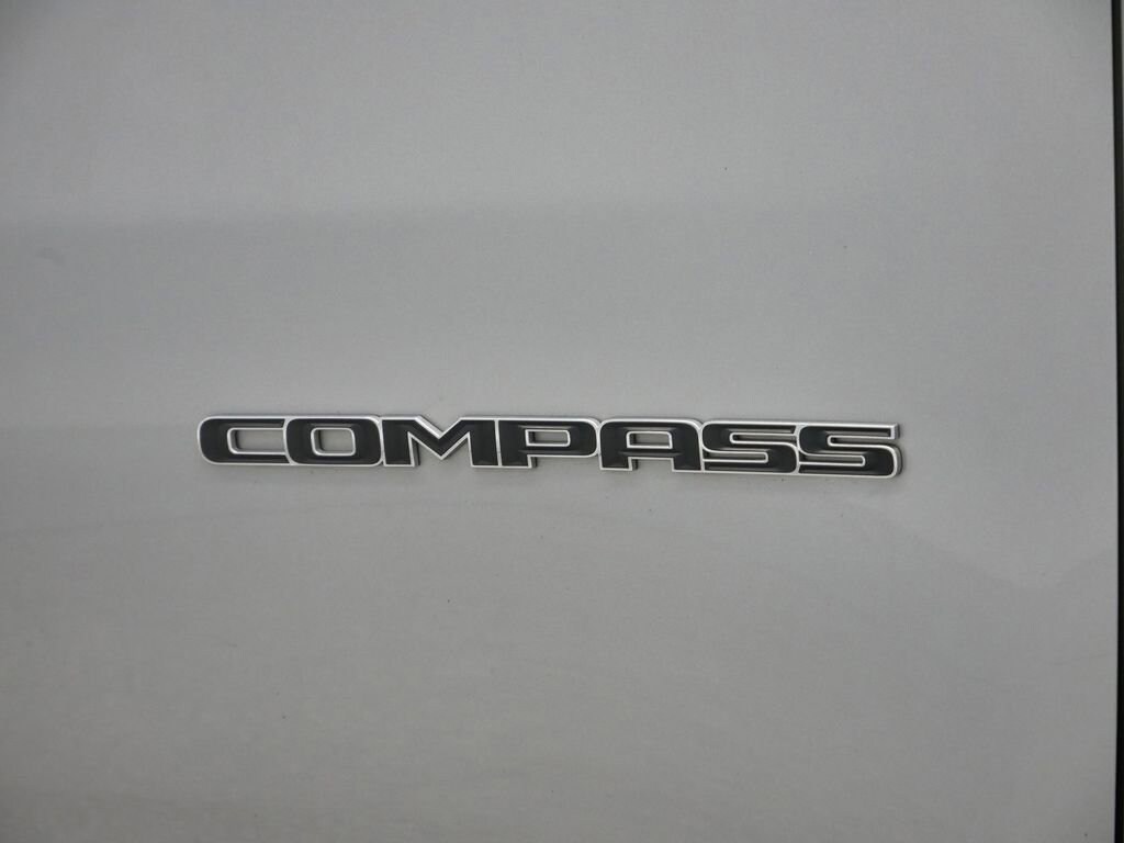 Thumbnail: 2018 Jeep Compass - 19