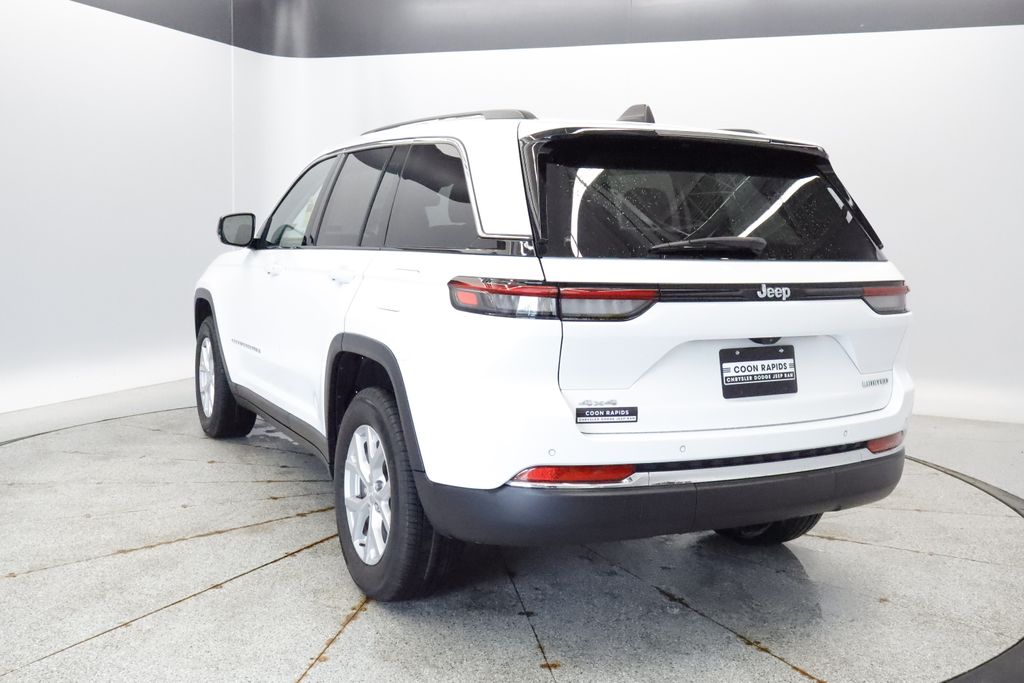 Thumbnail: 2023 Jeep Grand Cherokee - 3