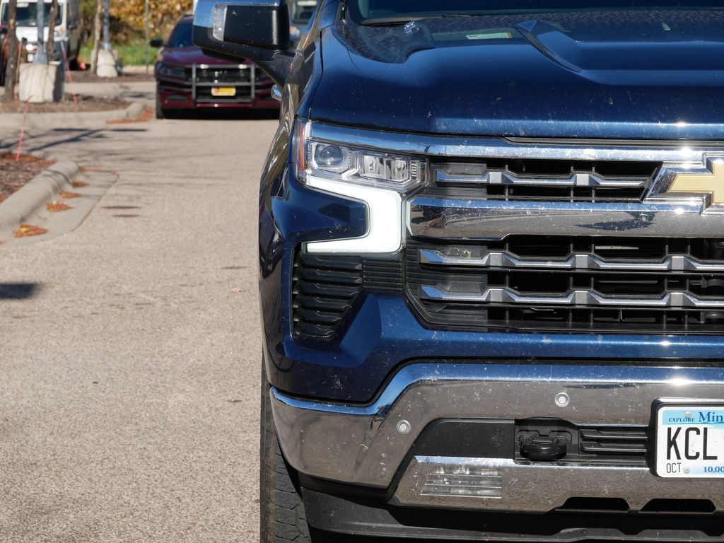 Thumbnail: 2022 Chevrolet Silverado 1500 - 13