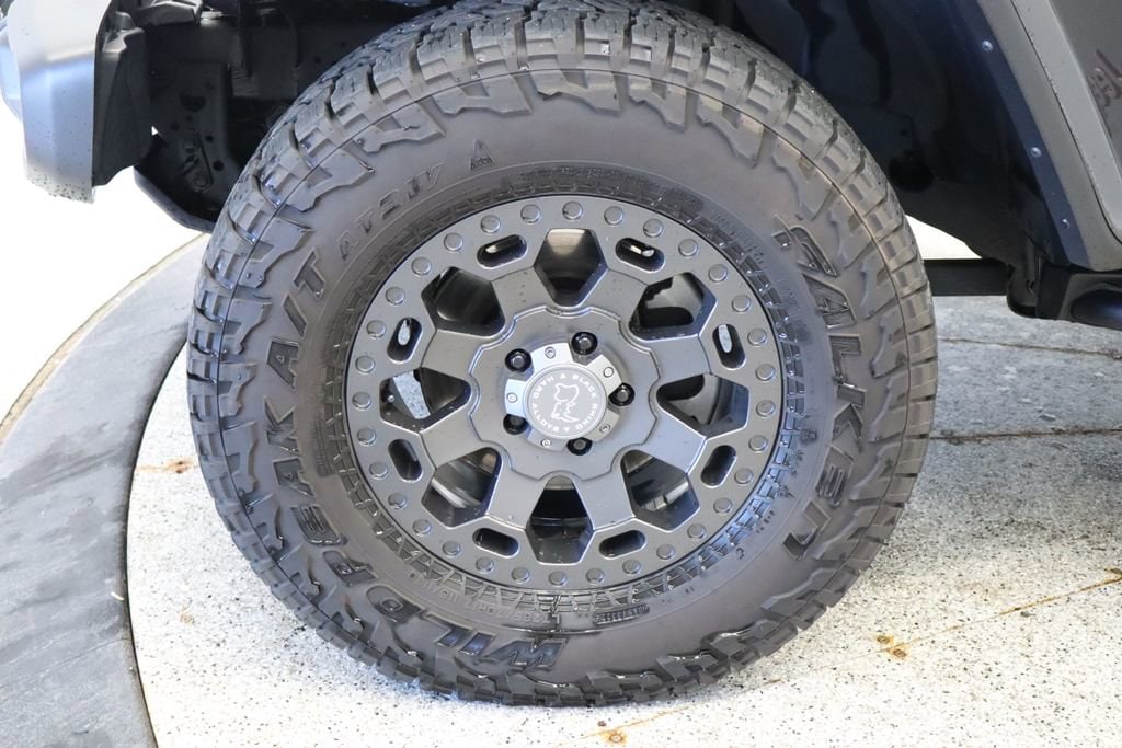 Thumbnail: 2023 Jeep Gladiator - 14