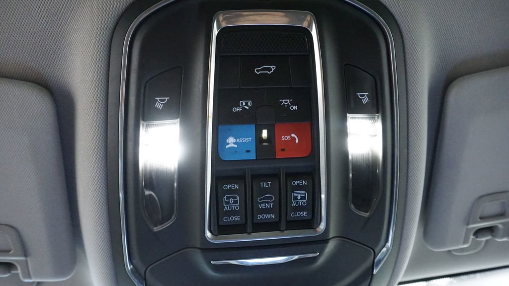 Thumbnail: 2023 Jeep Grand Cherokee - 37