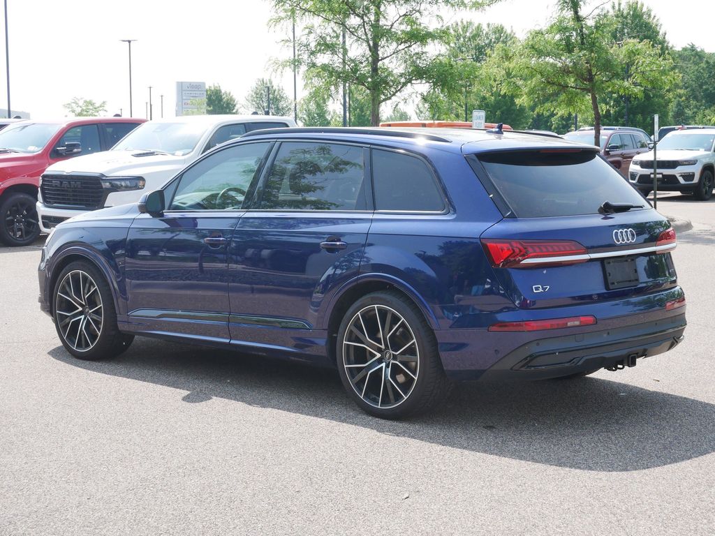 2021 Audi Q7 Prestige 3