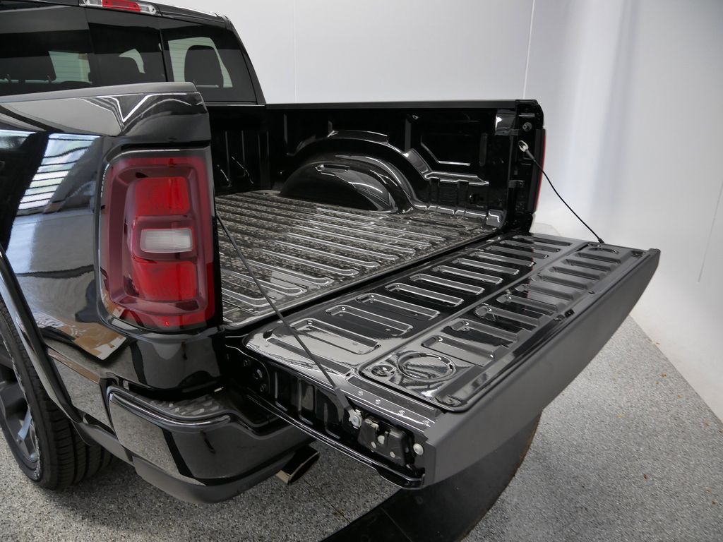 Thumbnail: 2026 RAM 1500 - 12
