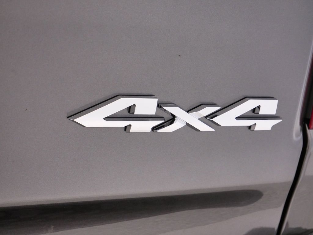 Thumbnail: 2026 RAM 1500 - 19