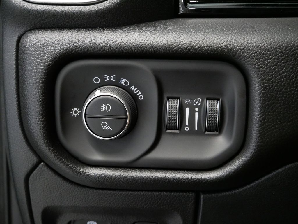 Thumbnail: 2026 RAM 1500 - 24