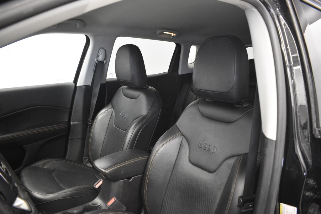 Thumbnail: 2019 Jeep Compass - 19