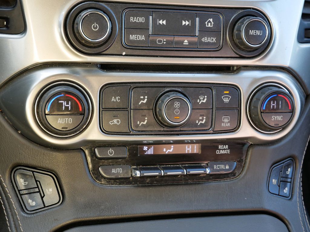 Thumbnail: 2020 Chevrolet Tahoe - 38