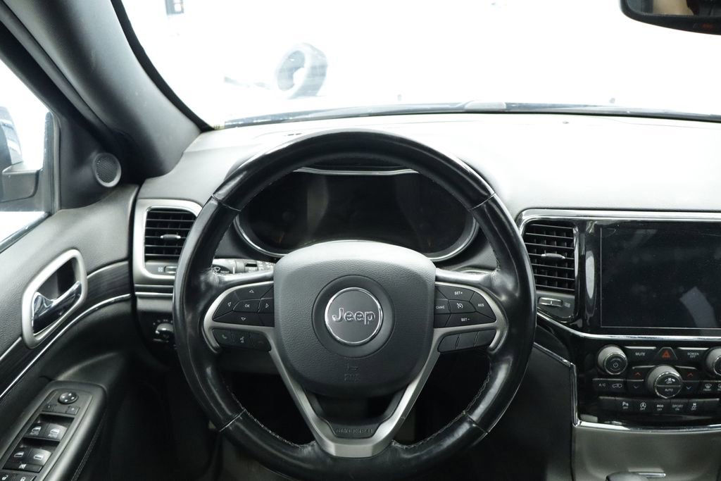 Thumbnail: 2020 Jeep Grand Cherokee - 28