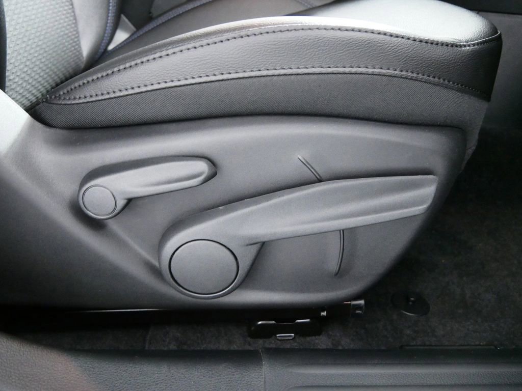 Thumbnail: 2024 Jeep Compass - 27