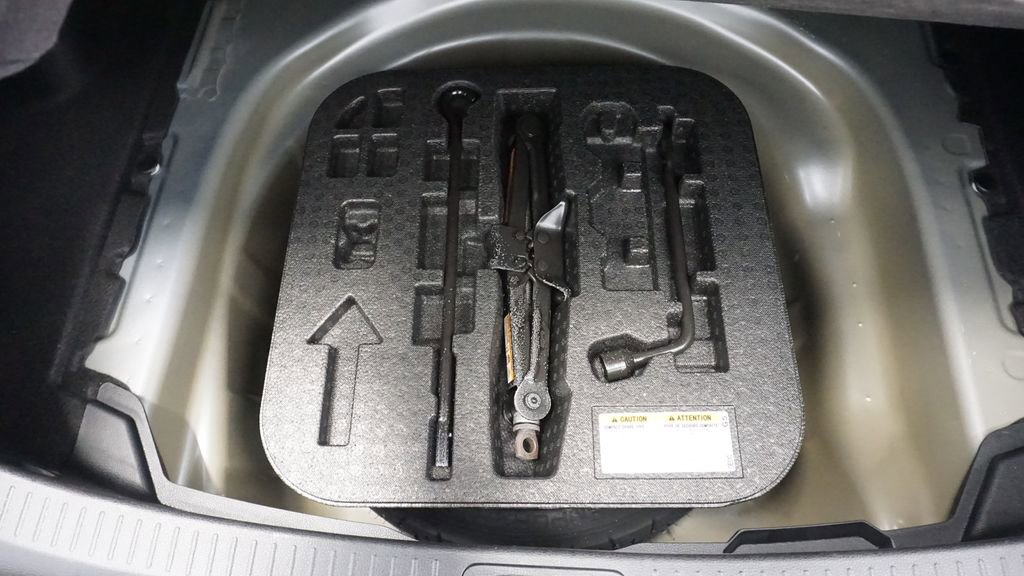 Thumbnail: 2022 Toyota Corolla - 18