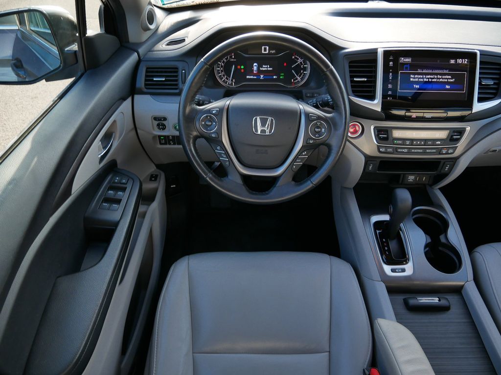 Thumbnail: 2018 Honda Pilot - 18