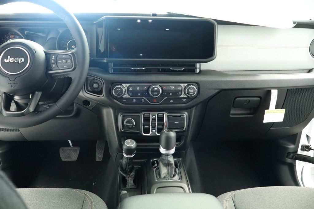 Thumbnail: 2026 Jeep Wrangler - 25