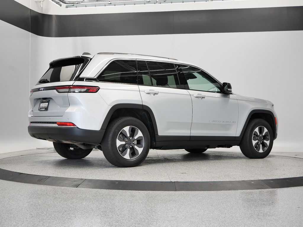 Thumbnail: 2022 Jeep Grand Cherokee - 48