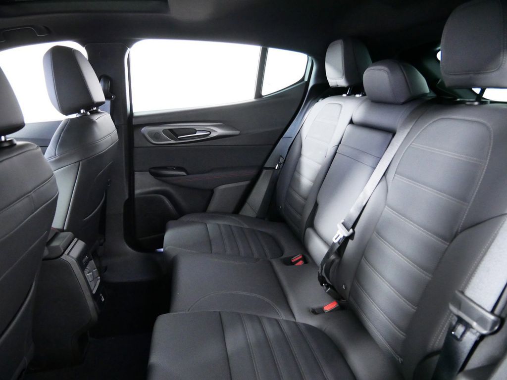 Thumbnail: 2024 Dodge Hornet - 32