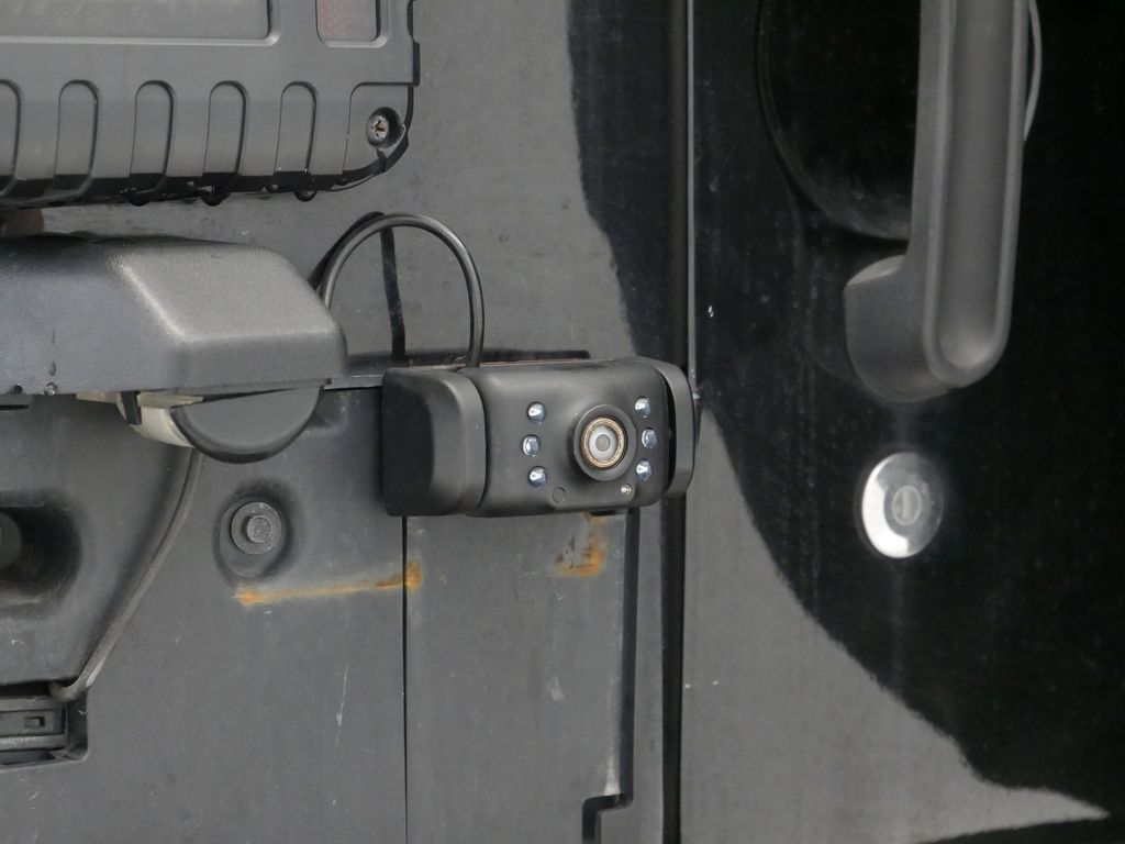 Thumbnail: 2015 Jeep Wrangler - 23