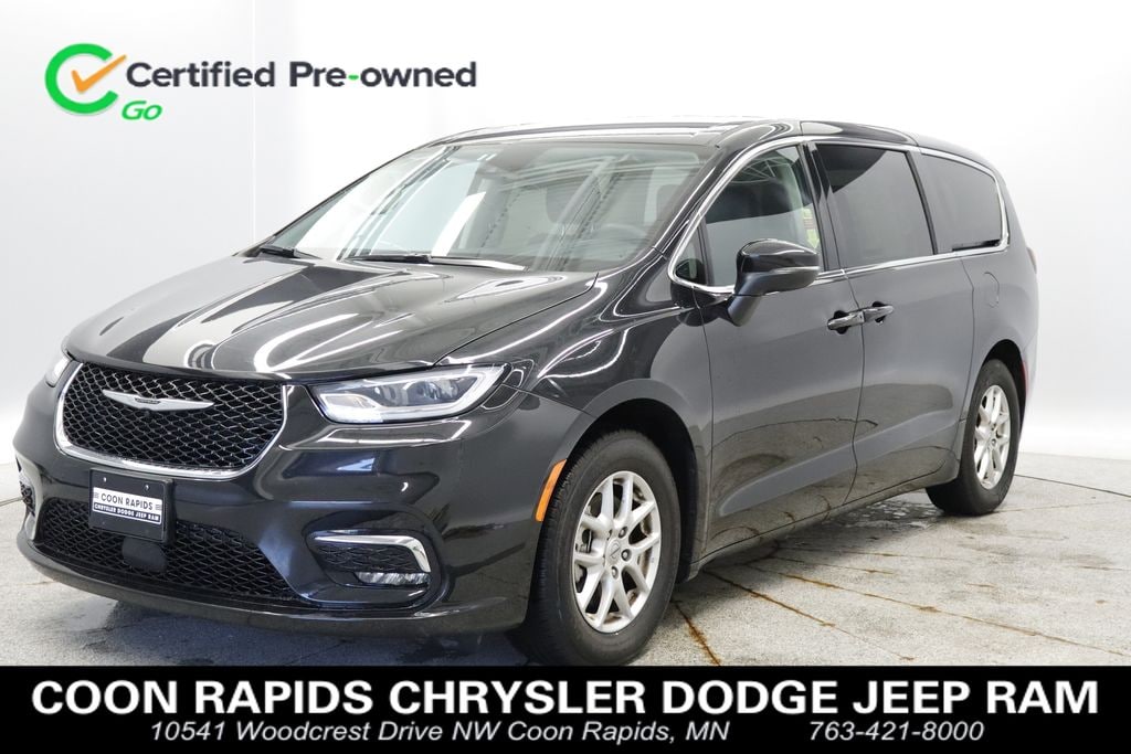 Thumbnail: 2023 Chrysler Pacifica - 1