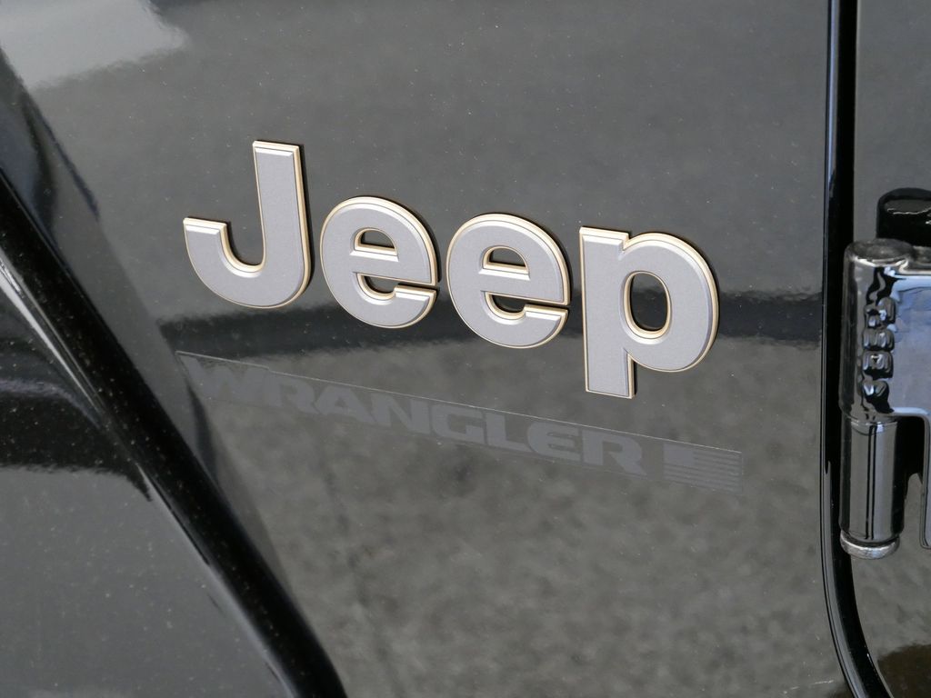 Thumbnail: 2025 Jeep Wrangler - 31