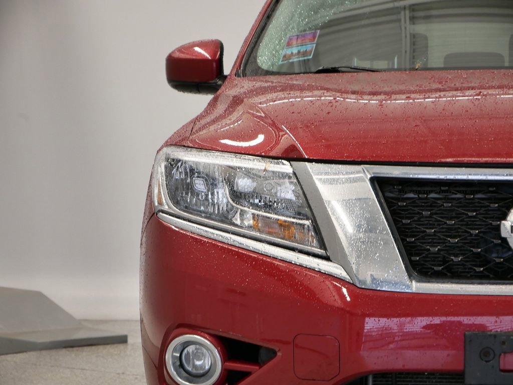 Thumbnail: 2015 Nissan Pathfinder - 13