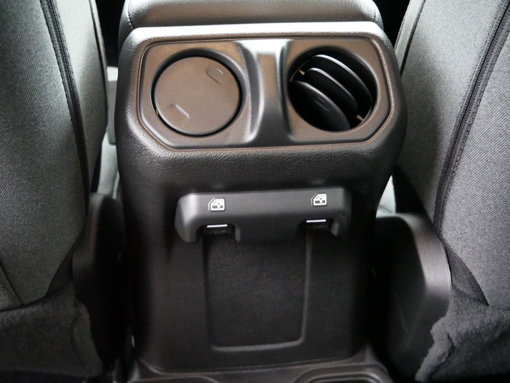 Thumbnail: 2026 Jeep Wrangler - 18