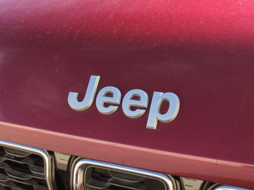 Thumbnail: 2024 Jeep Grand Cherokee - 12