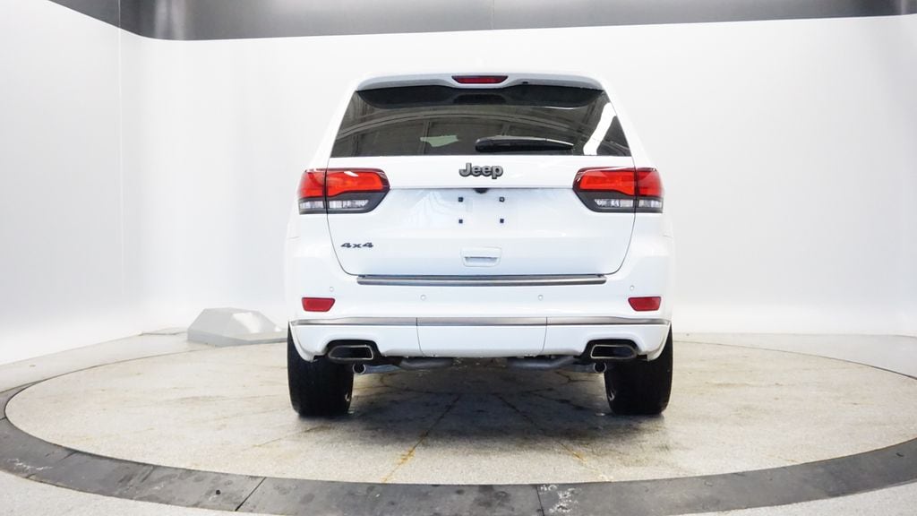 Thumbnail: 2020 Jeep Grand Cherokee - 4