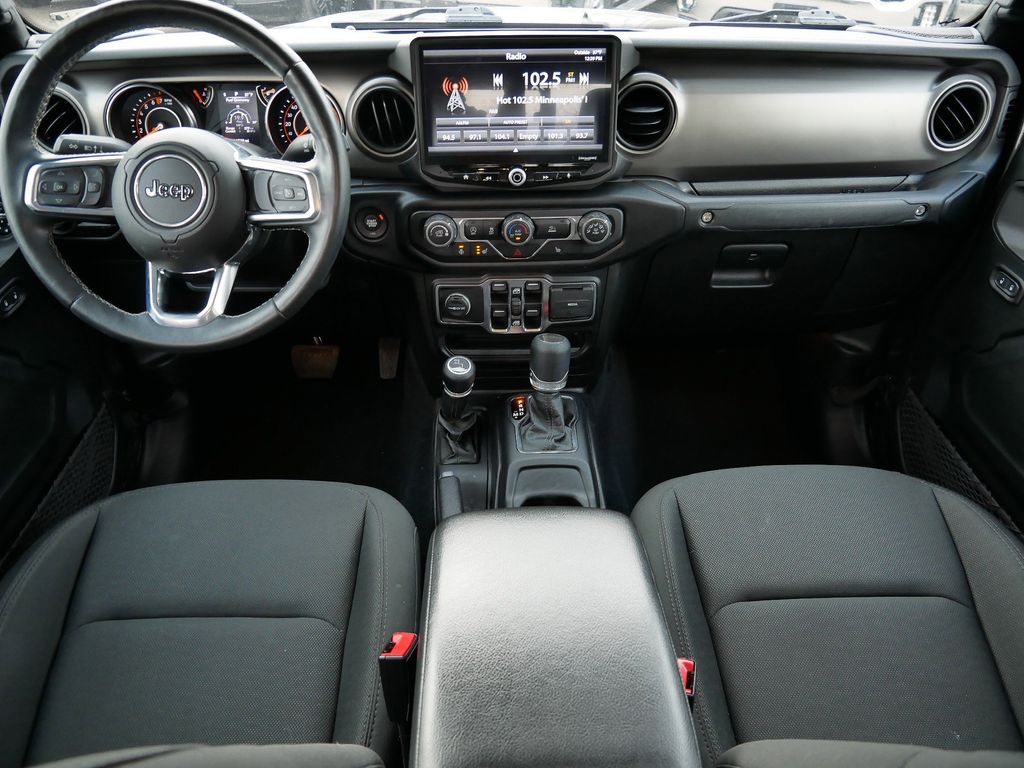 Thumbnail: 2020 Jeep Gladiator - 13