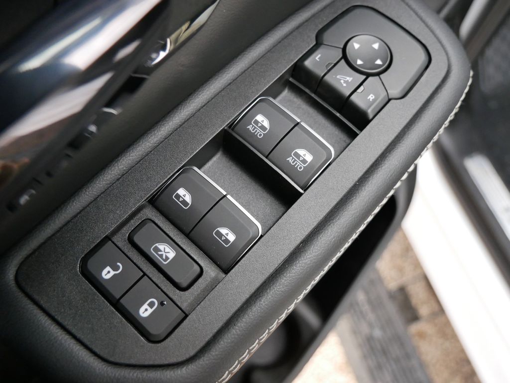 Thumbnail: 2026 RAM 1500 - 34