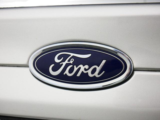2014 Ford Fusion Titanium 34