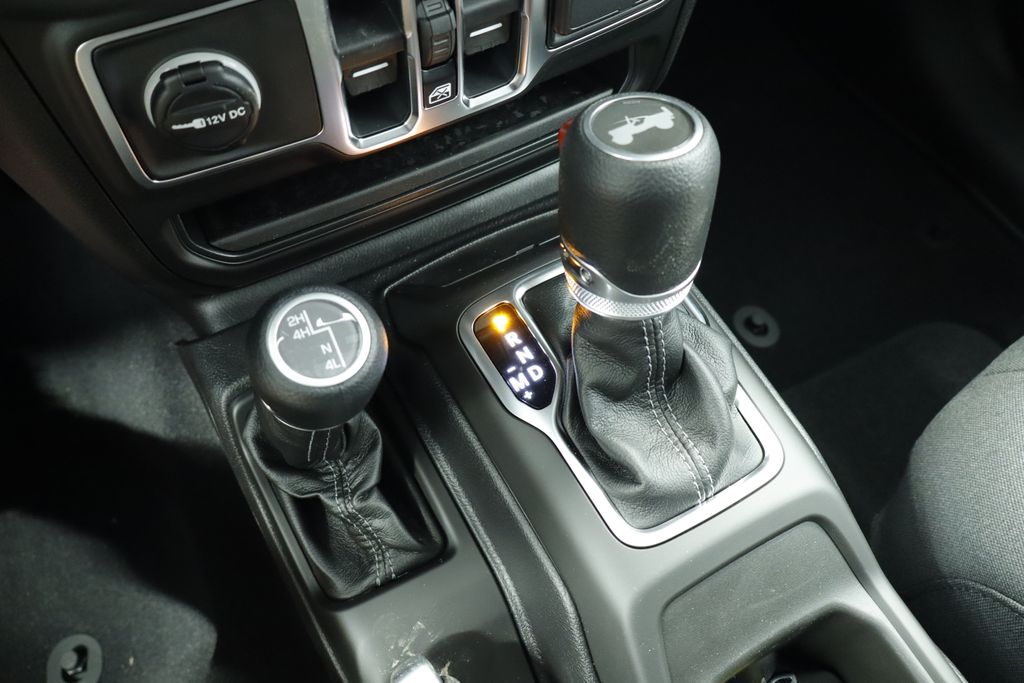 Thumbnail: 2026 Jeep Wrangler - 37