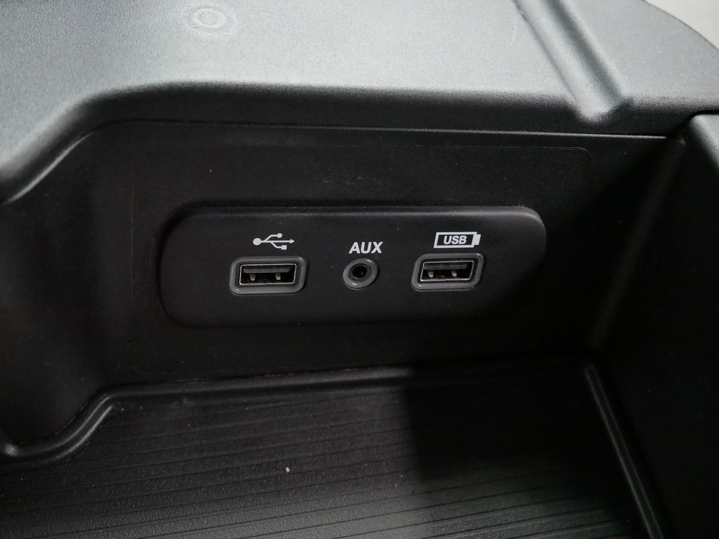 Thumbnail: 2021 RAM 1500 Classic - 38