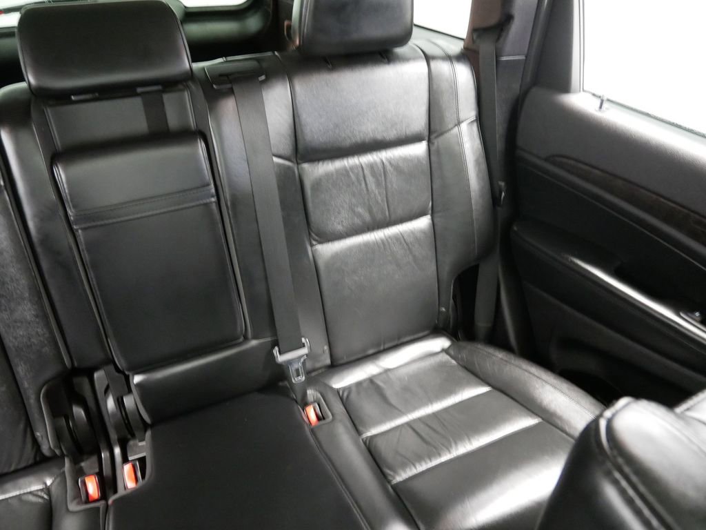 2012 Jeep Grand Cherokee Laredo 18