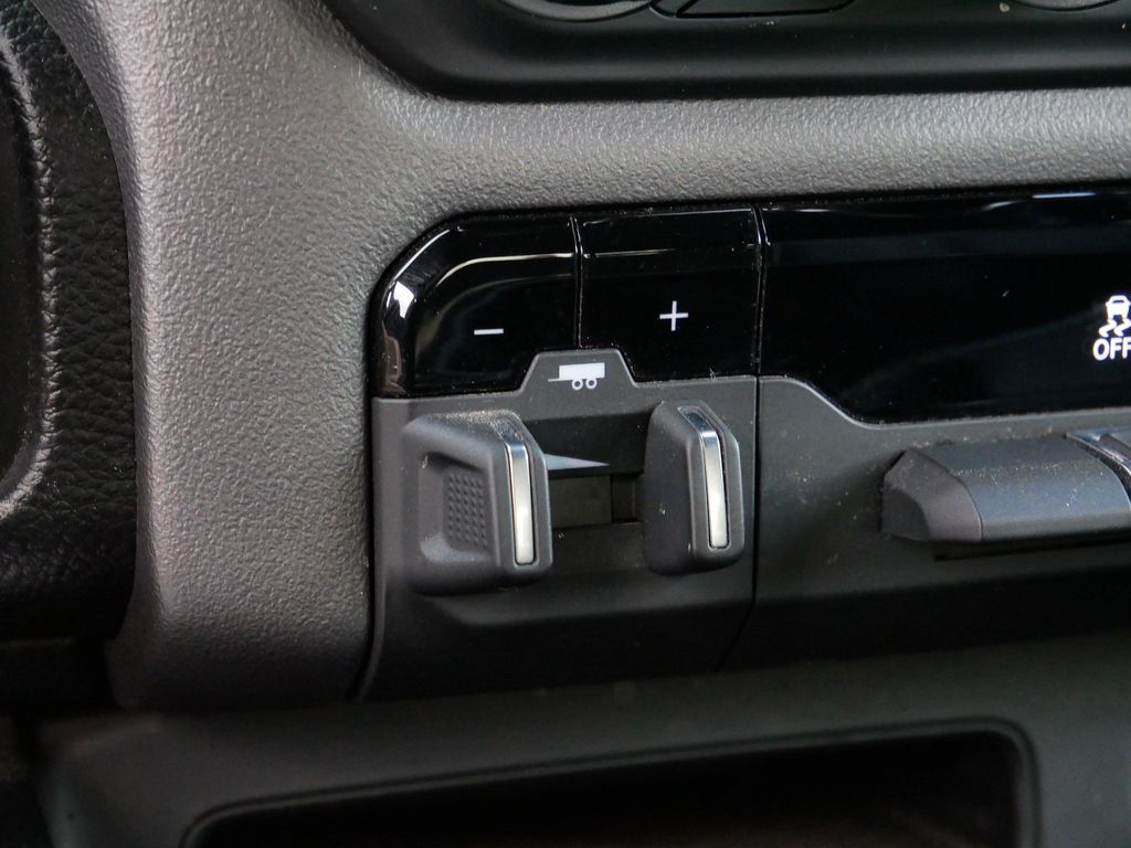 Thumbnail: 2023 RAM 1500 - 31