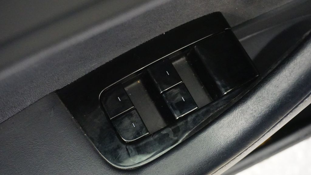 Thumbnail: 2018 Tesla Model 3 - 24