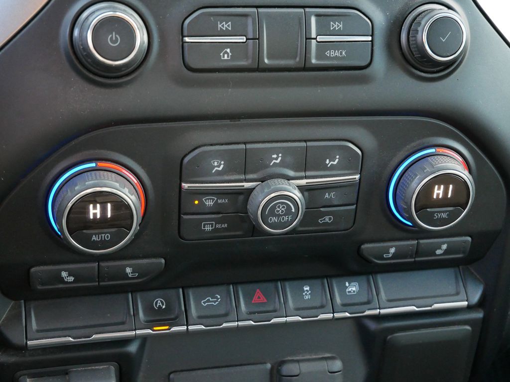 Thumbnail: 2019 Chevrolet Silverado 1500 - 31