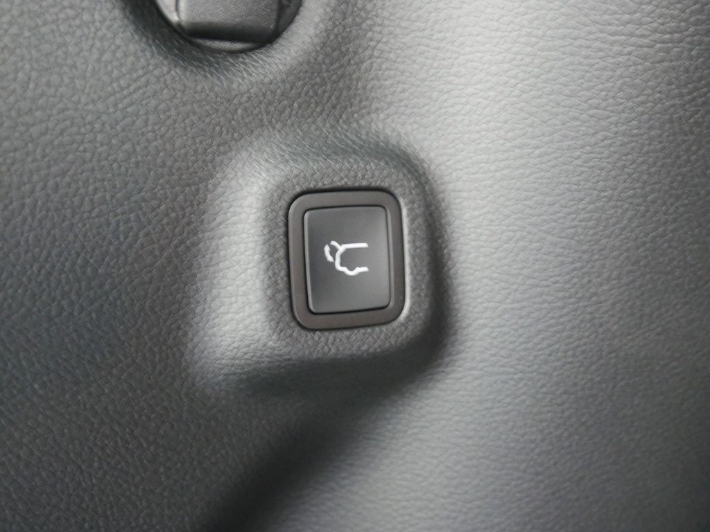 Thumbnail: 2024 Jeep Compass - 26