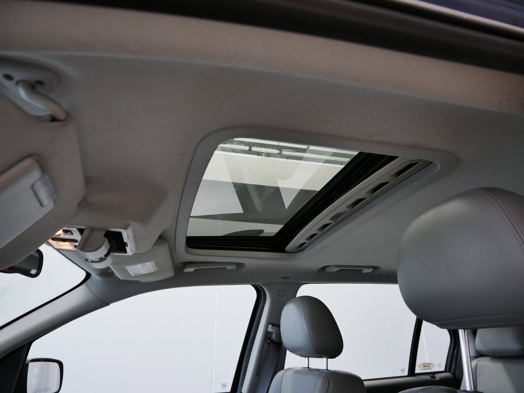 Thumbnail: 2005 Ford Freestyle - 22