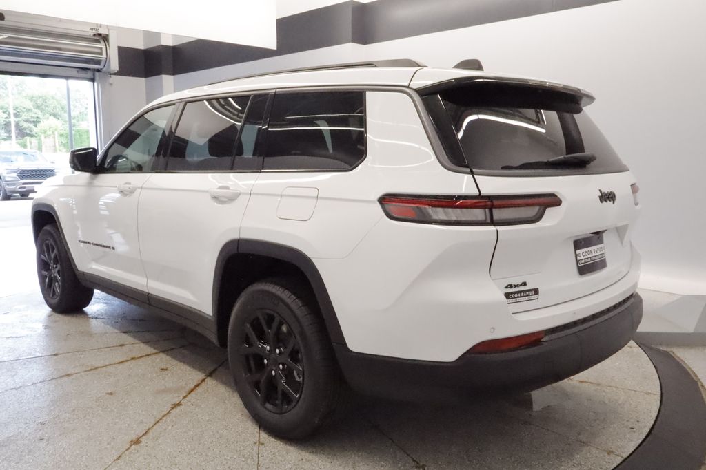 Thumbnail: 2026 Jeep Grand Cherokee L - 10