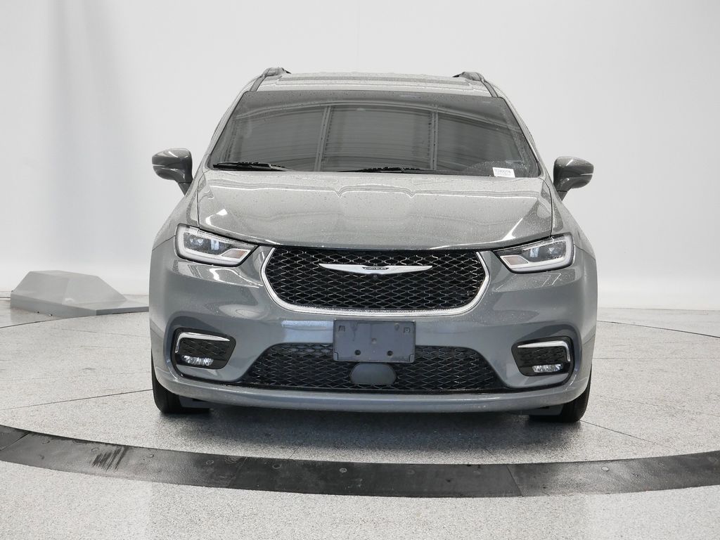 Thumbnail: 2022 Chrysler Pacifica - 11