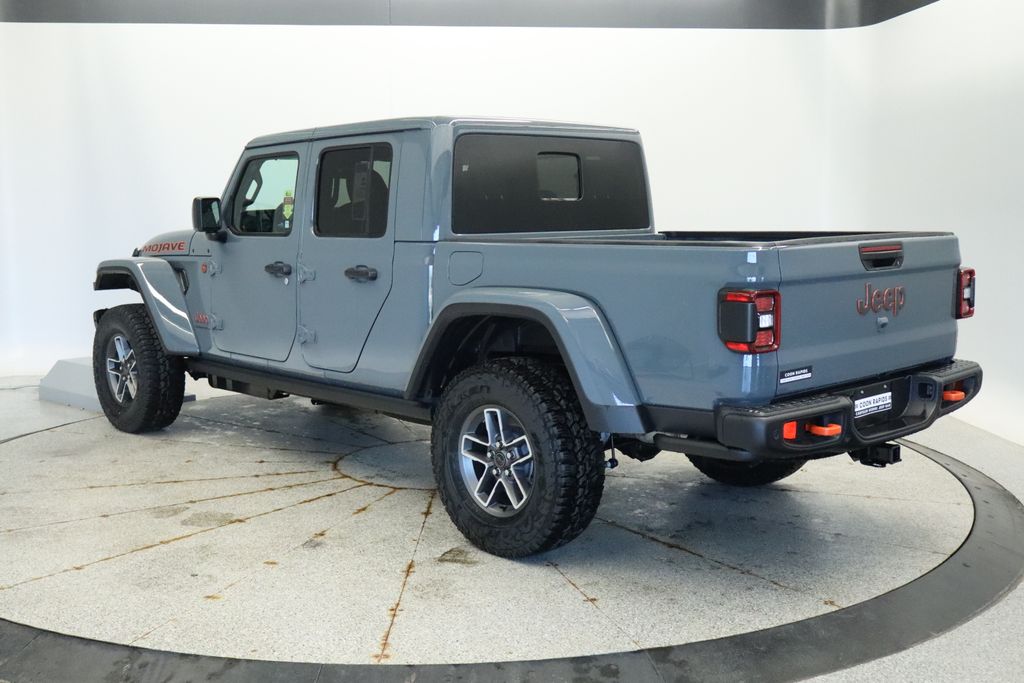 Thumbnail: 2026 Jeep Gladiator - 3