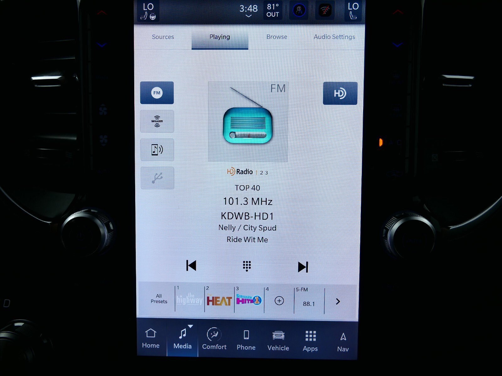 Thumbnail: 2025 RAM 1500 - 39