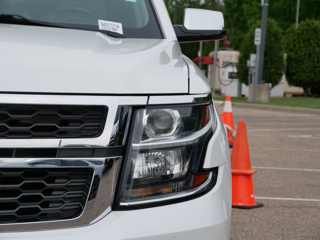 Thumbnail: 2016 Chevrolet Tahoe - 49